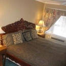 Antons Onthe Lake - Bed & Breakfast & Inns