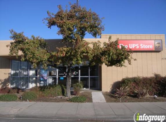 Robert Payne Outdoor Building - Fresno, CA