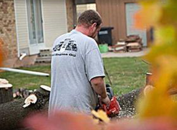 Central Wisconsin Tree Service - Oshkosh, WI