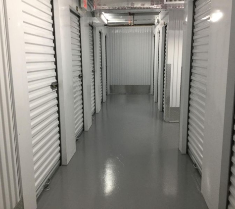 Extra Space Storage - Fort Myers, FL