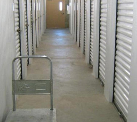 Airport Super Storage - Ontario, CA