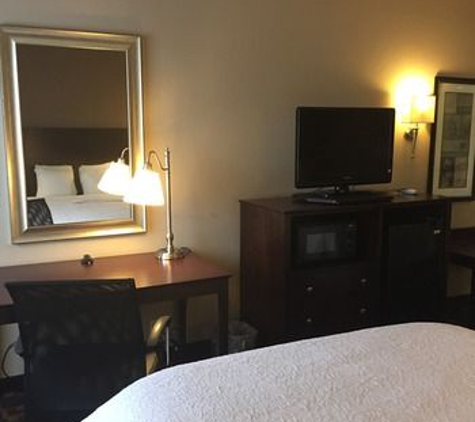 Baymont Inn & Suites - Saraland, AL