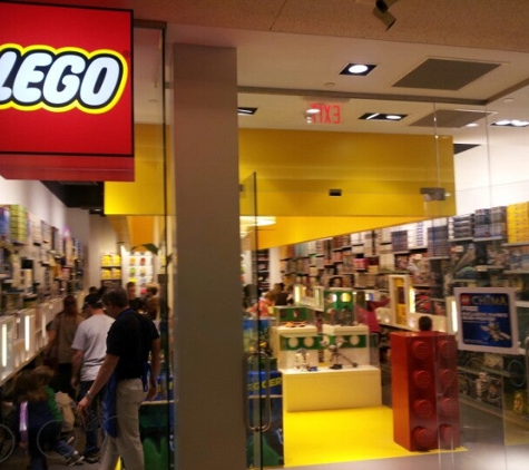 Lego Store - Cincinnati, OH