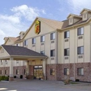 Super 8 by Wyndham Perryville - Motels