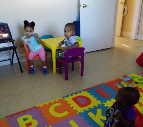 CrystalClear Vision Daycare - Baton Rouge, LA. Kids waiting for lunch.