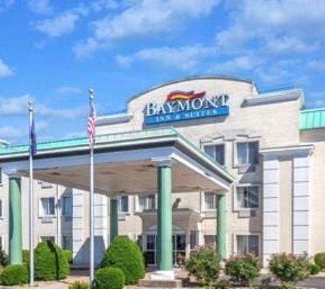 Baymont Inn & Suites - Evansville, IN