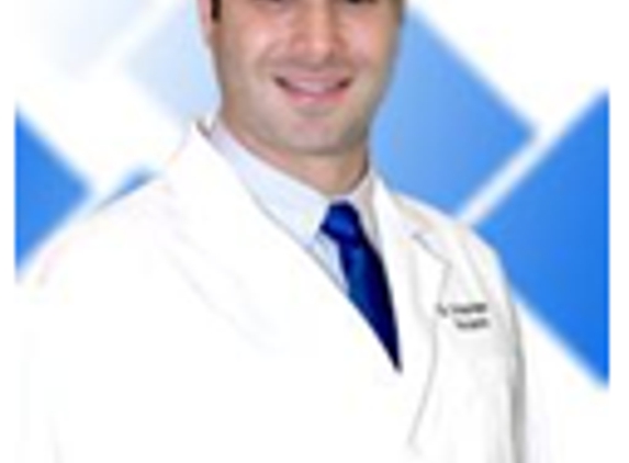 Enrique D. Muller, DMD - Aventura, FL