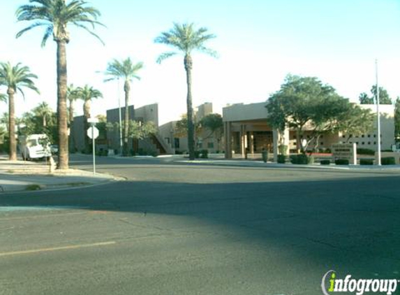 Deck Park Vista Apts - Phoenix, AZ