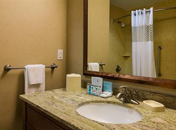 Hampton Inn & Suites Salem - Salem, OR