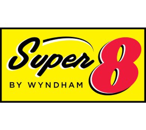 Super 8 by Wyndham Columbus - Columbus, MT