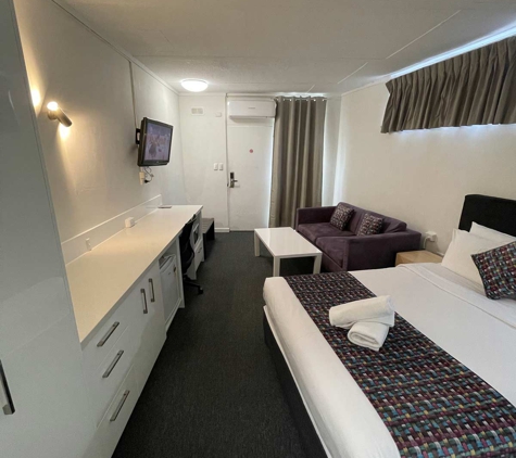 Parkside Inn Motel - Kingsbury, VIC. Parkside Inn Motel & Conference Centre
