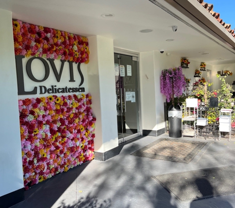 Lovi's Delicatessen - Calabasas, CA