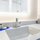 Holiday Inn Express & Suites Bastrop by IHG - Hotels