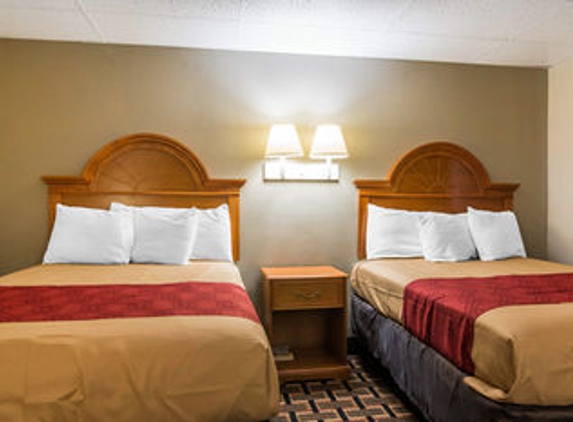 Econo Lodge - New Paltz, NY