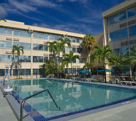 Days Inn by Wyndham Miami International Airport - Doral, FL