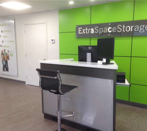 Extra Space Storage - Pompano Beach, FL