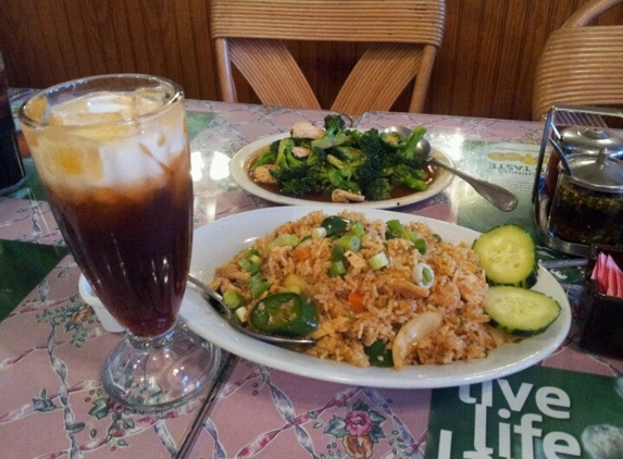 Essential Thai Cuisine - Anaheim, CA