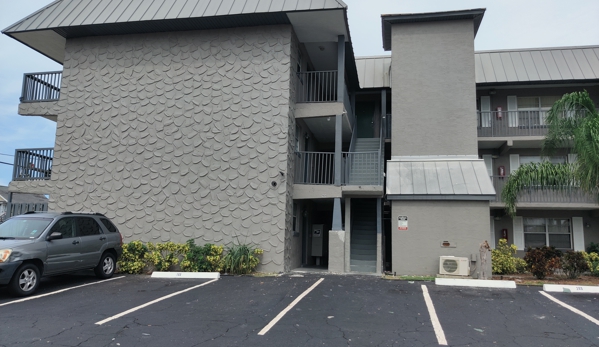 EMA Structural Forensic Engineers - Melbourne, FL. Exterior stucco inspection by EMA Engineers