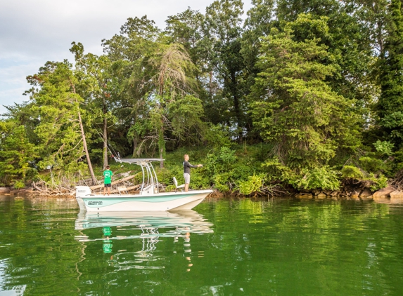 Top Notch Marine - Melbourne, FL. Carolina Skiff Boats at Top Notch Marine, Melbourne Florida.