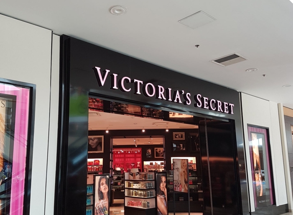 Victoria's Secret - National City, CA