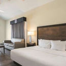 Wingate By Wyndham Galveston East Beach - Hotels