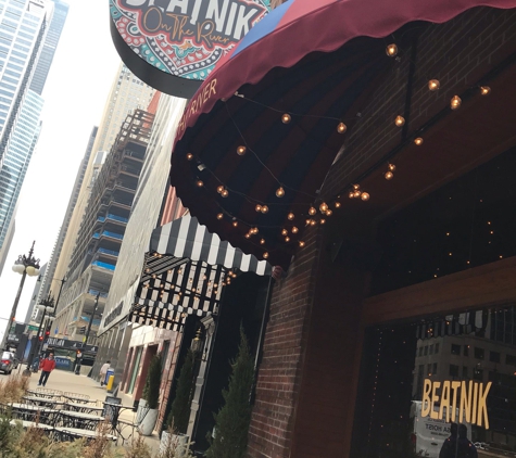 Beatnik On The River - Chicago, IL