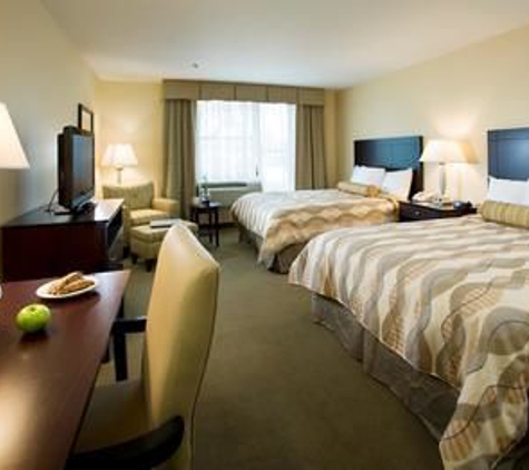 Best Western Plus Philadelphia Airport South at Widener University - Chester, PA