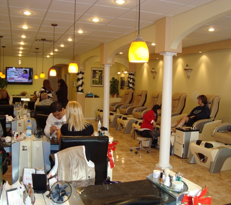 Happy Nails & Spa - Woodland Park, NJ