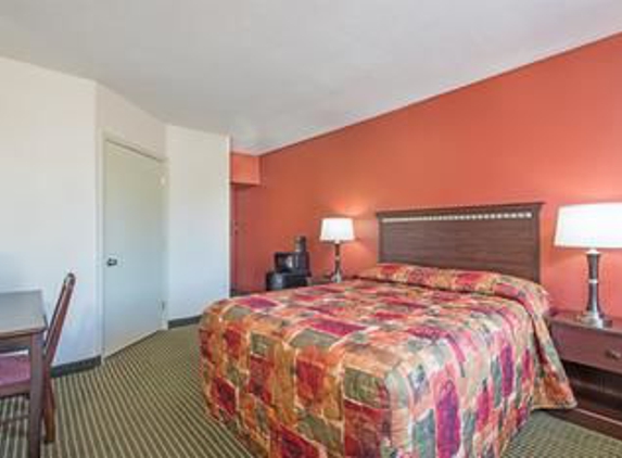 Travelodge - Natick, MA