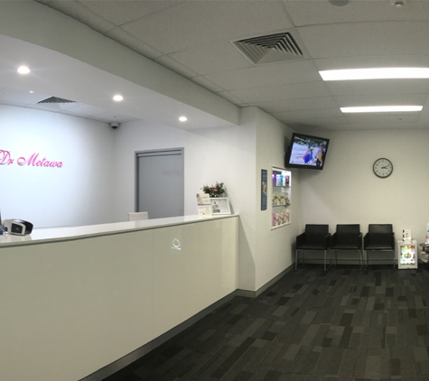 Dr Amrou Metawa - North Gosford, NSW. We Offer A Warm And Friendly Atmosphere To Make Out Patient's Time With Us As Comfortable As Possible