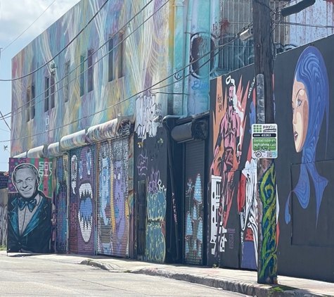 Wynwood 5th Ave - Miami, FL