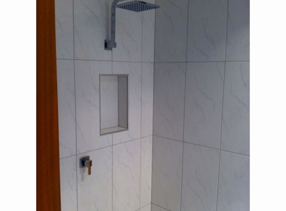 Victor Bathrooms For Renovations - Mccracken, SA