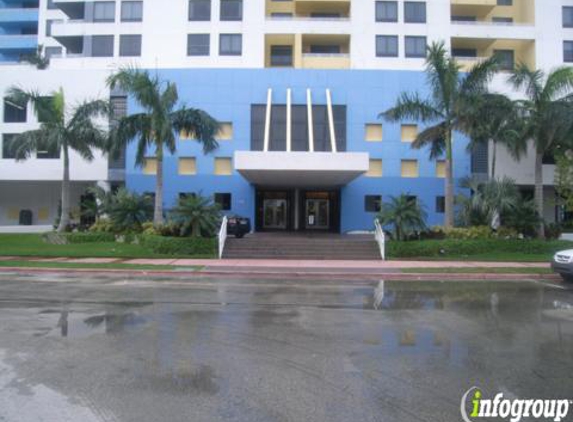 Holistic Primary Care - Miami Beach, FL