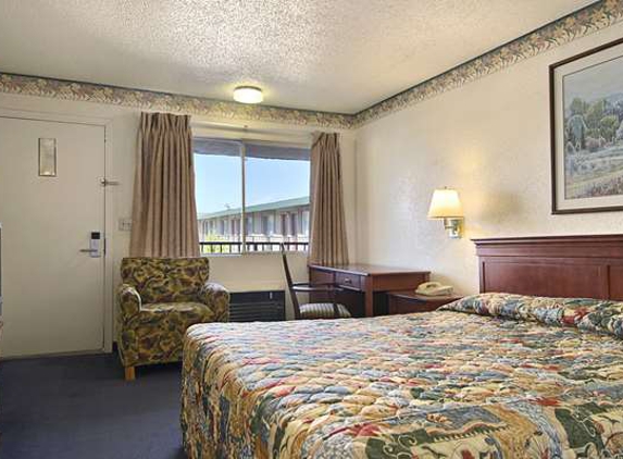 Days Inn - Yuba City, CA