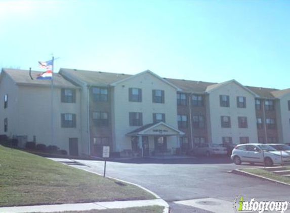 Danford Hall Apartments - Saint Joseph, MO