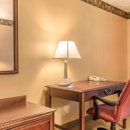 Quality Inn Breeze Manor - Motels