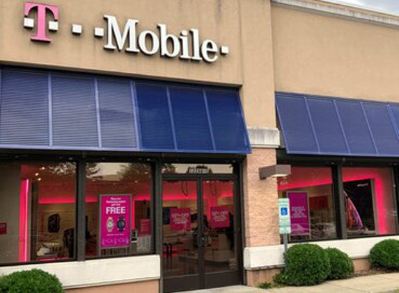 T-Mobile - Newport News, VA