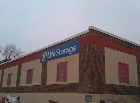 Life Storage - Roslindale, MA