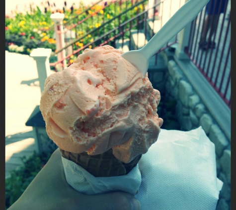 Sadie's Ice Cream Parlor - Mackinac Island, MI