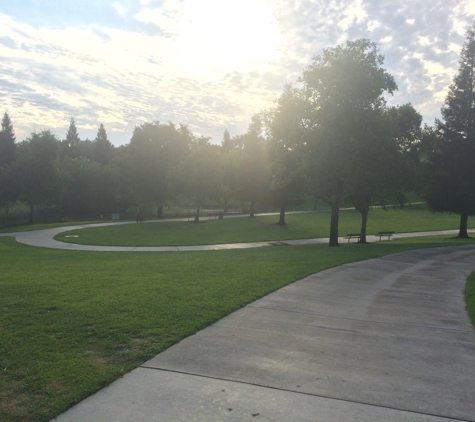 Oso de Oro Park - Fresno, CA