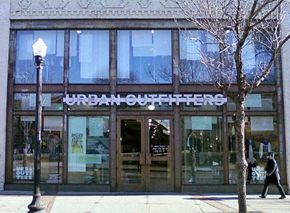 Urban Outfitters - Columbus, OH