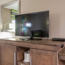 Hampton Inn - Motels