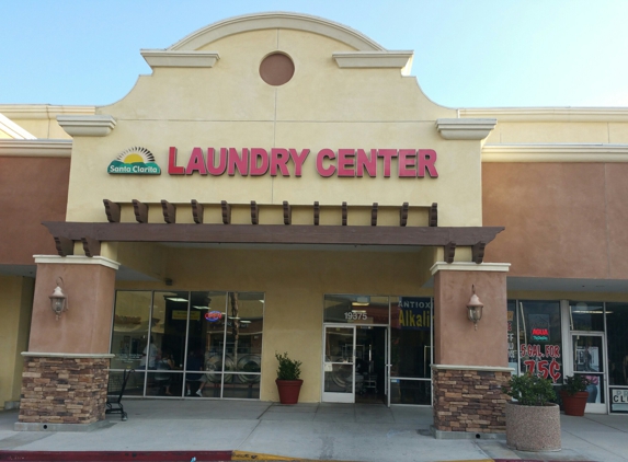 Santa Clarita Laundry - Canyon Country, CA. Front of the building