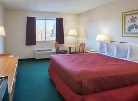 Days Inn by Wyndham Wooster - Wooster, OH