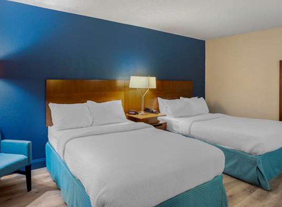 Comfort Inn & Suites Mt. Laurel-Philadelphia - Mount Laurel, NJ