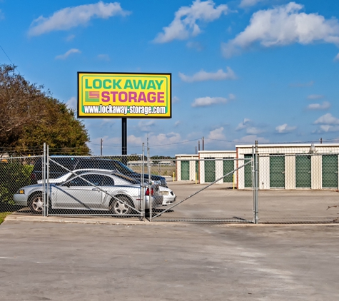 Lockaway Storage - Schertz, TX