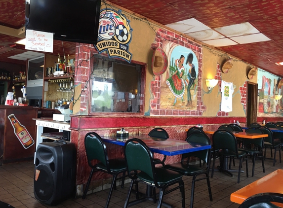 Coyol Mexican Bar & Grill - De Soto, MO