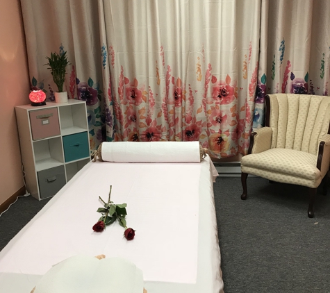 yan's massage therapy - Bloomsburg, PA. Massage room