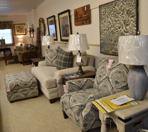 Crowl Interiors & Furniture - Malvern, OH