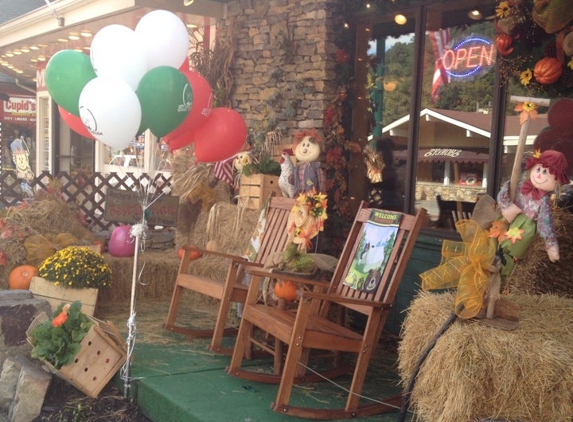 Best Italian Cafe & Pizzeria - Gatlinburg, TN